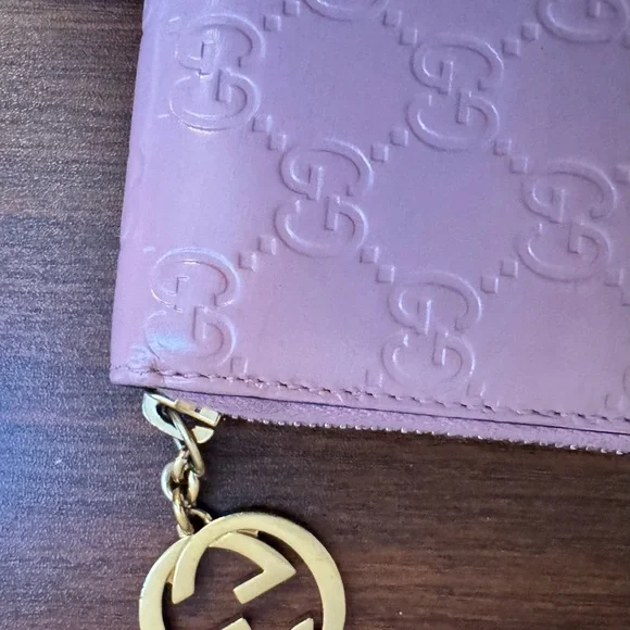 Gucci Pink Guccissima Zip Wallet - Picture 8 of 8